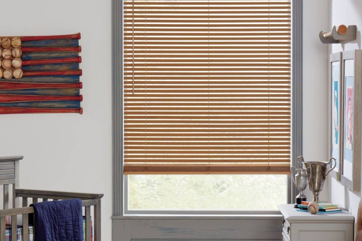 Choosing between alternative and real wood blinds, Hunter Douglas Parkland® Wood Blinds near Venice, Florida  (FL)